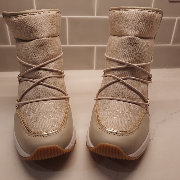 Michael Kors Lula MK Signature Outline Jacquard Boot Bootie NWOT Gold/Ivory - 7M - Picture 2 of 7